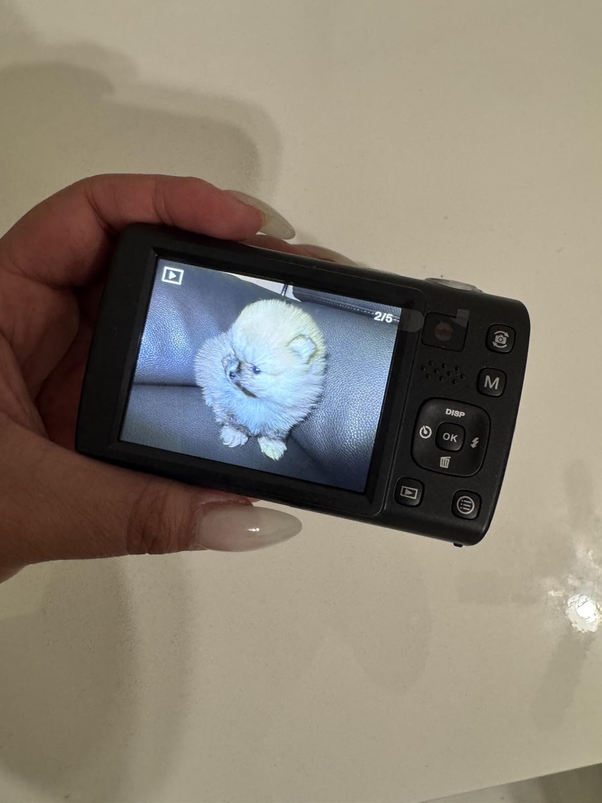 Take beautiful photos I recommend it.