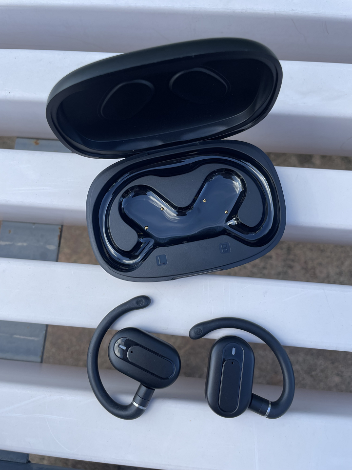 Perfect Earbud for Travel, Learning, and Daily Use