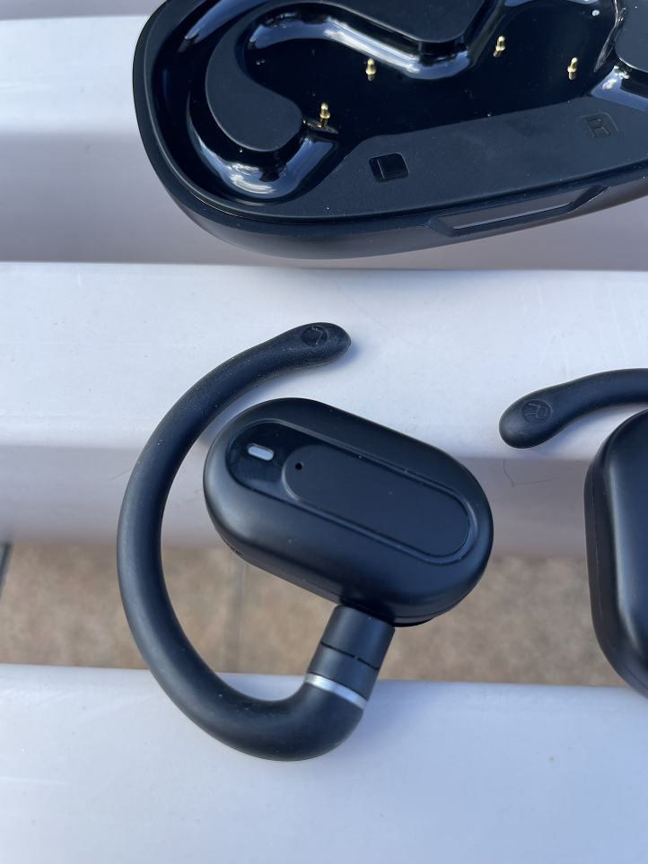 Perfect Earbud for Travel, Learning, and Daily Use